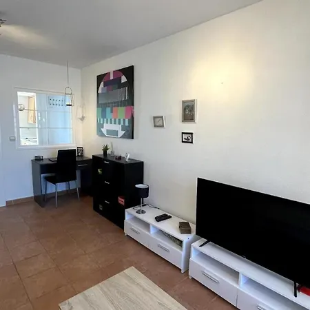 Ocean View Apartment, Rincon Loix Pool Apartament *